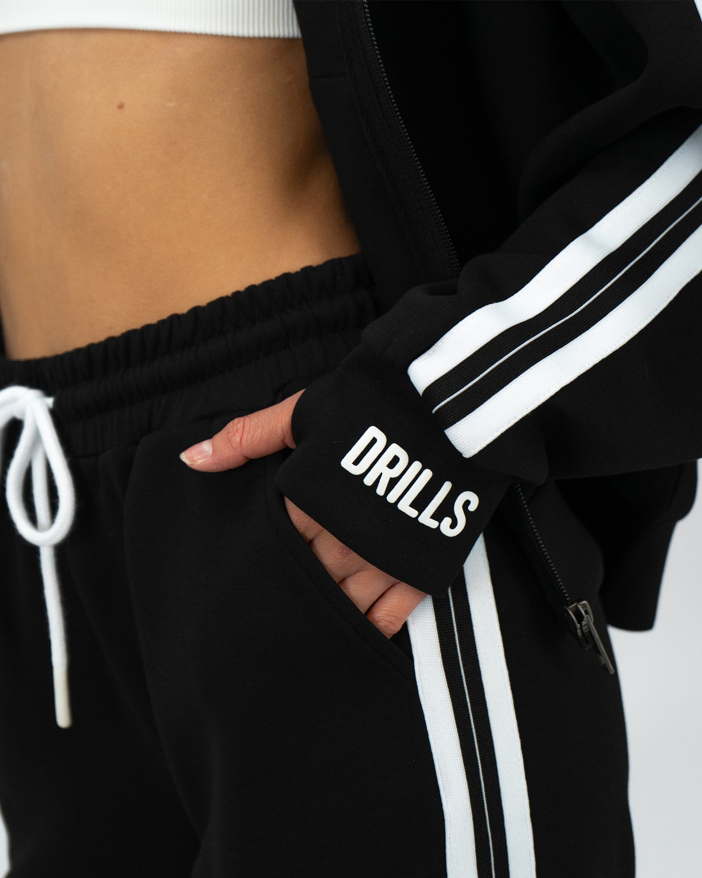RECREATION SCUBA ZIP HOODIE BLACK